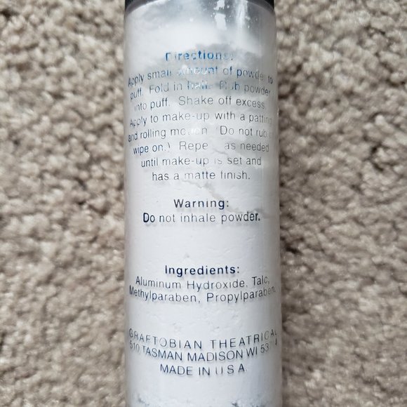 Graftobian TRANSLUCENT FACE POWDER - Picture 2 of 5